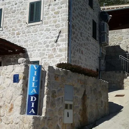 Villa Dia